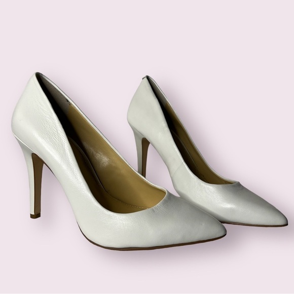 Gianni Bini White Leather Heels - Picture 1 of 7